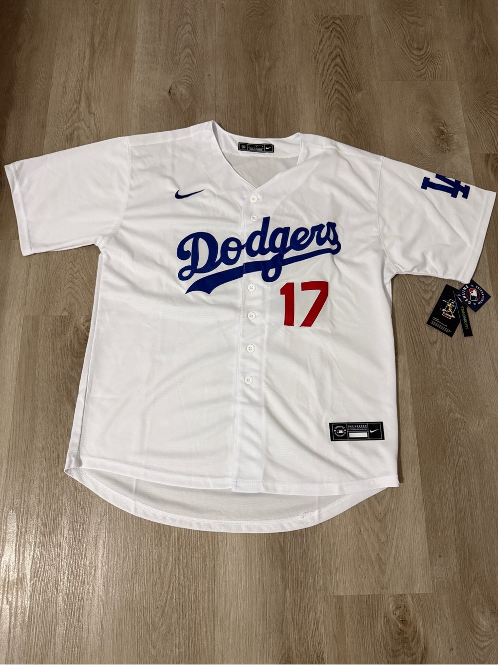 Nike White V‑Neck Athletic Jersey with Label